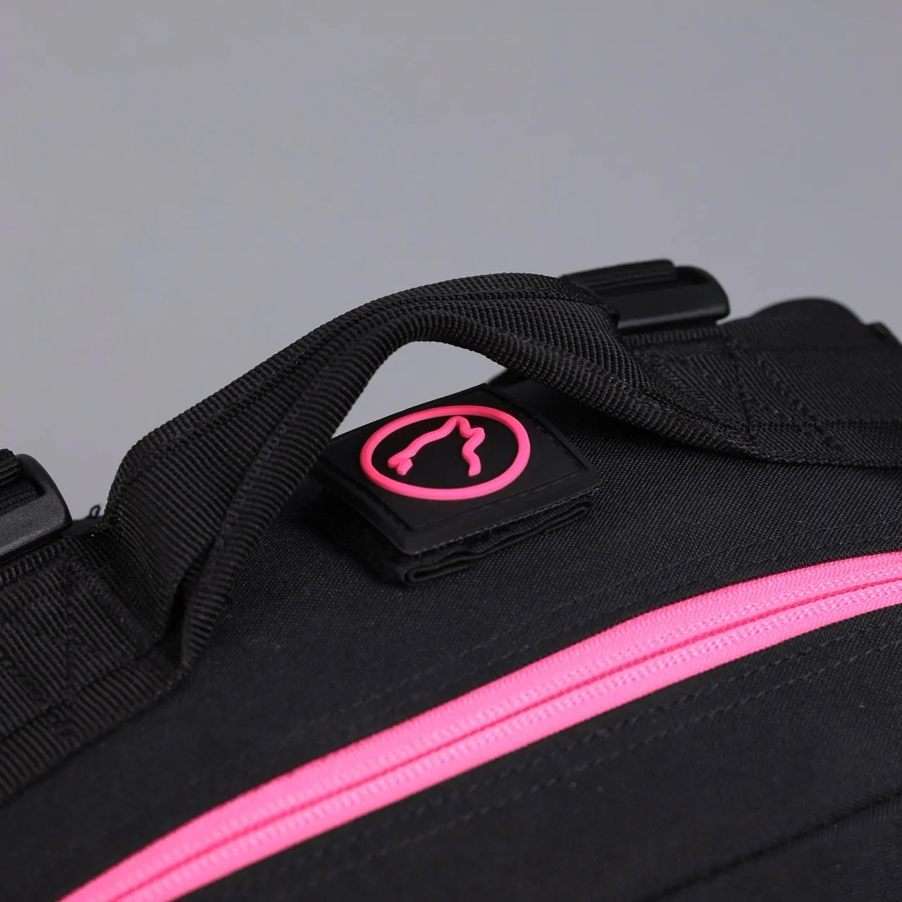 35L Backpack Black Neon Pink