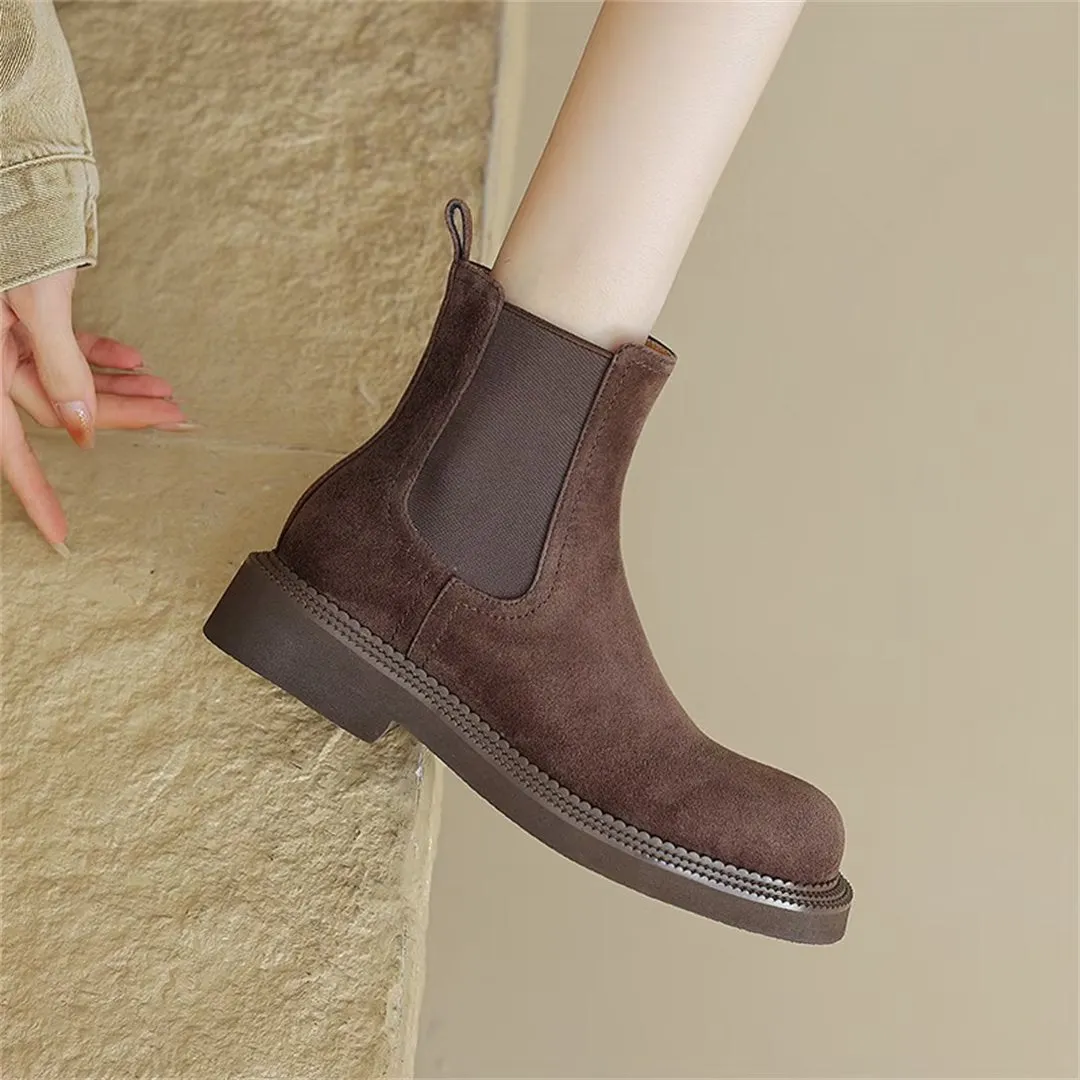 Casual Comfort RoundToe Ankle Boots