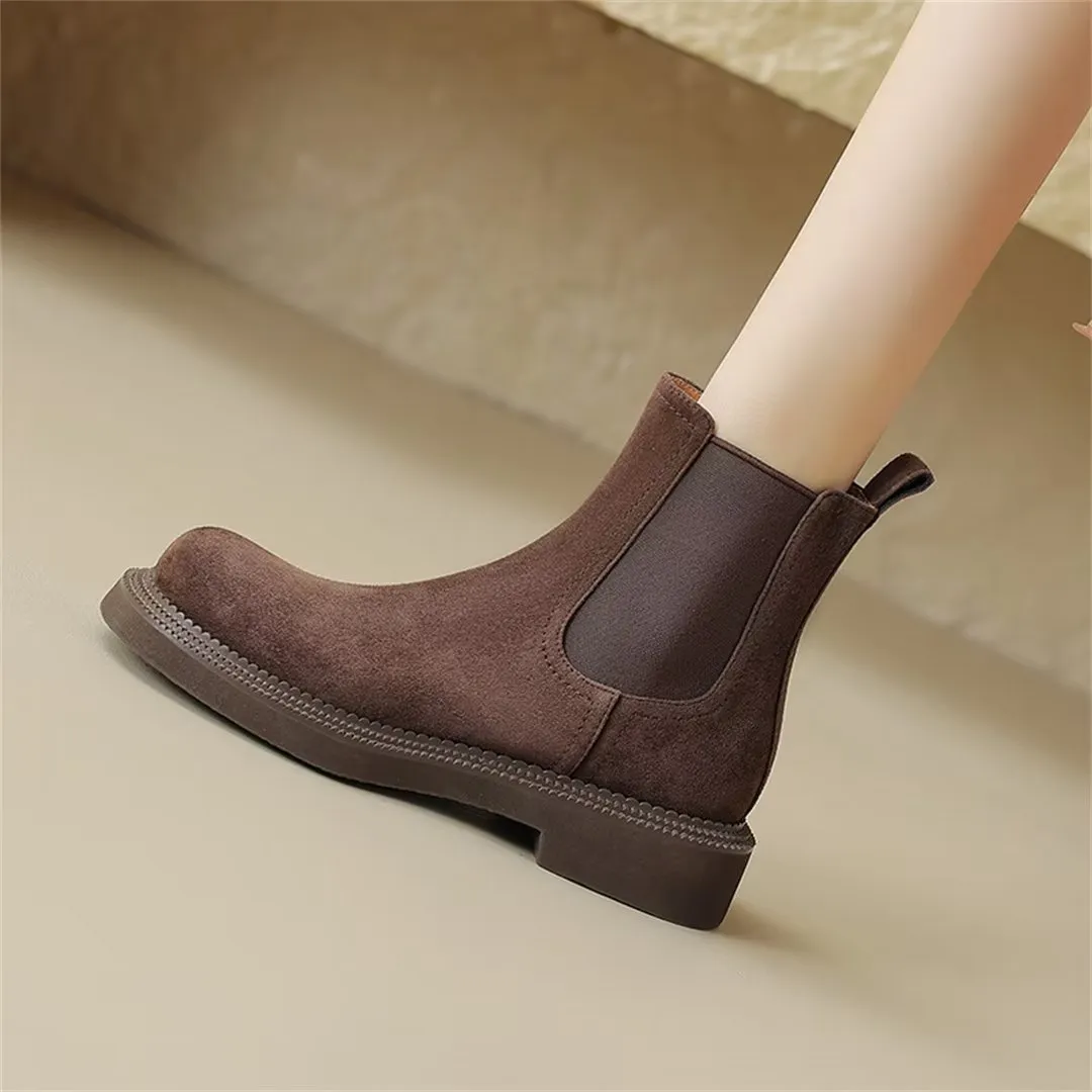 Casual Comfort RoundToe Ankle Boots