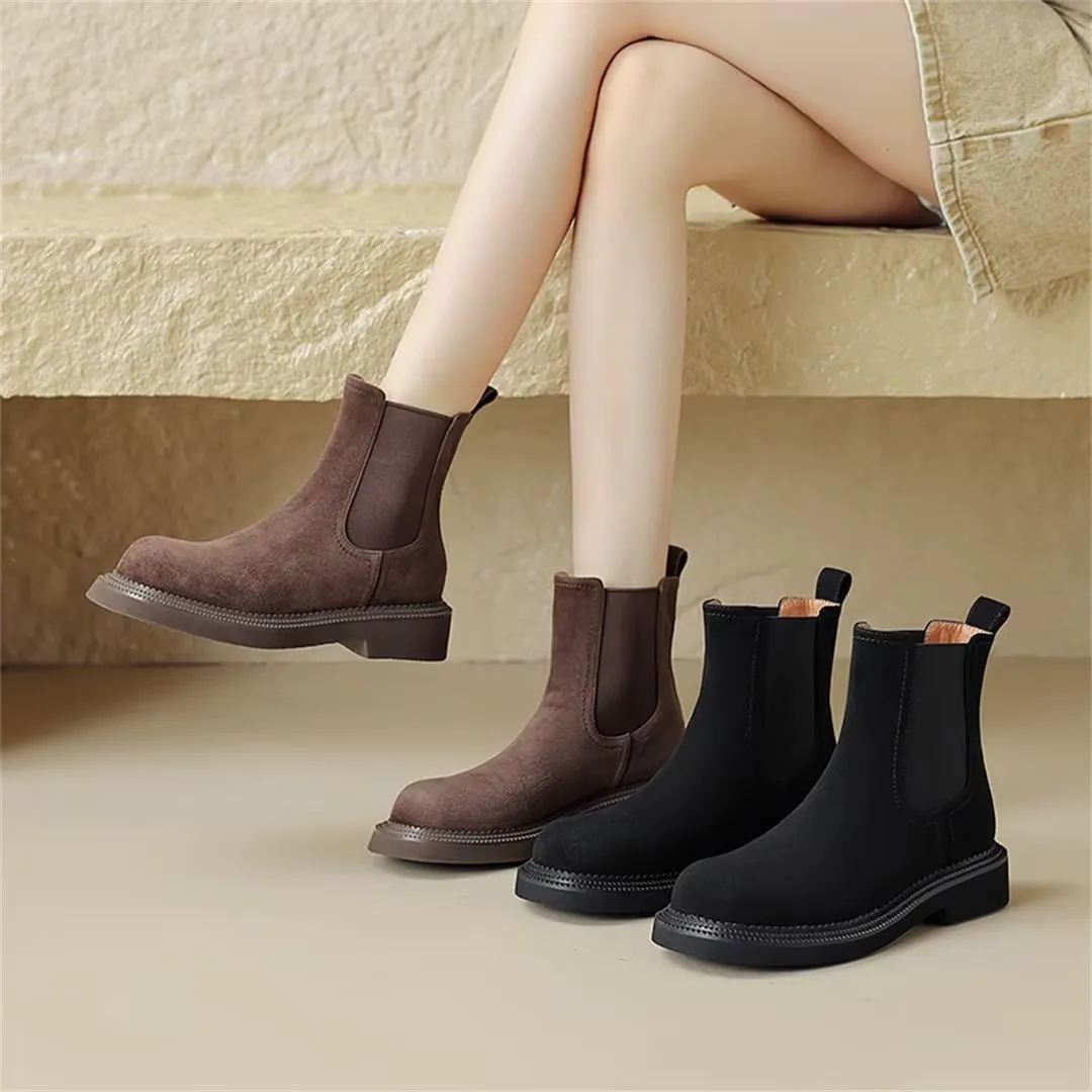 Casual Comfort RoundToe Ankle Boots