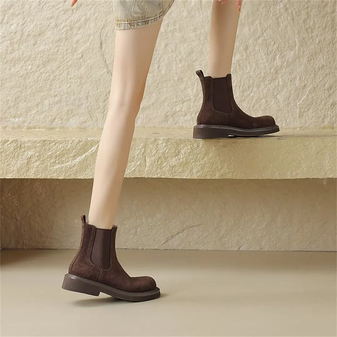 Casual Comfort RoundToe Ankle Boots