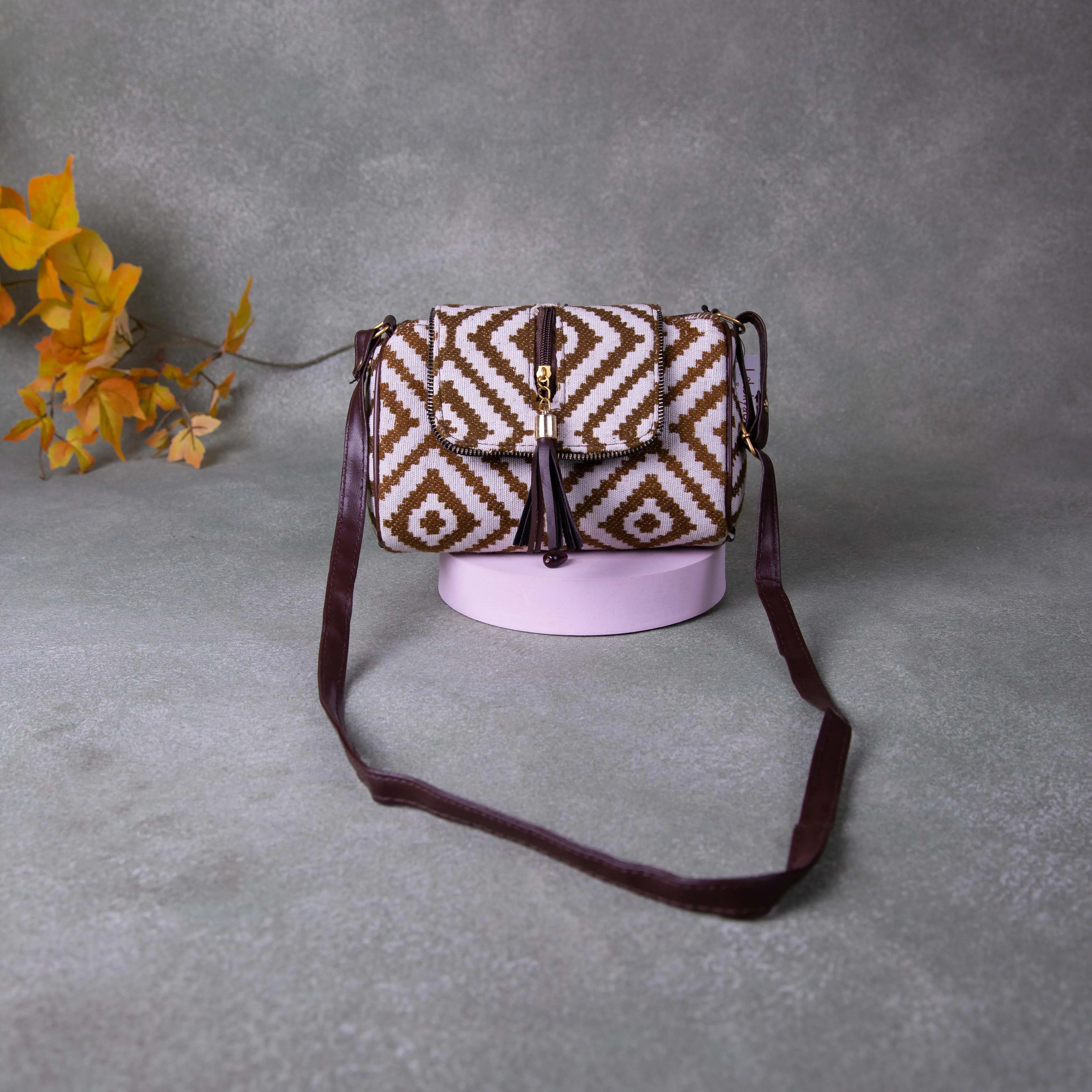 Easy Slings Brown Colour with White Zig Zag Printed Design. - Boho (Double partition)