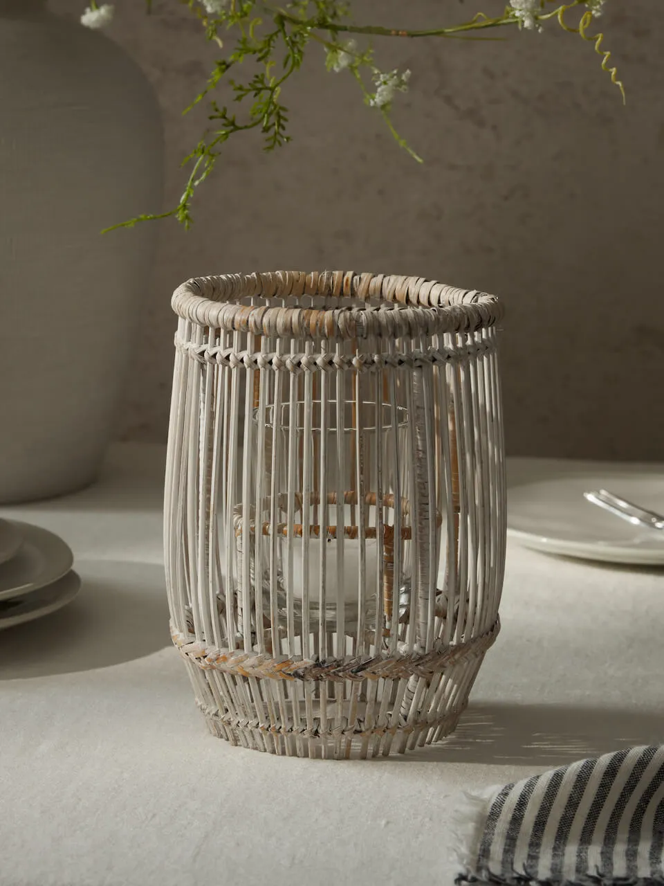 Leve Rattan Lantern