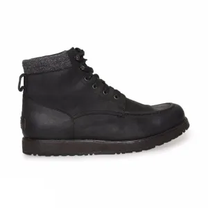 UGG Merrick Blsck Boots